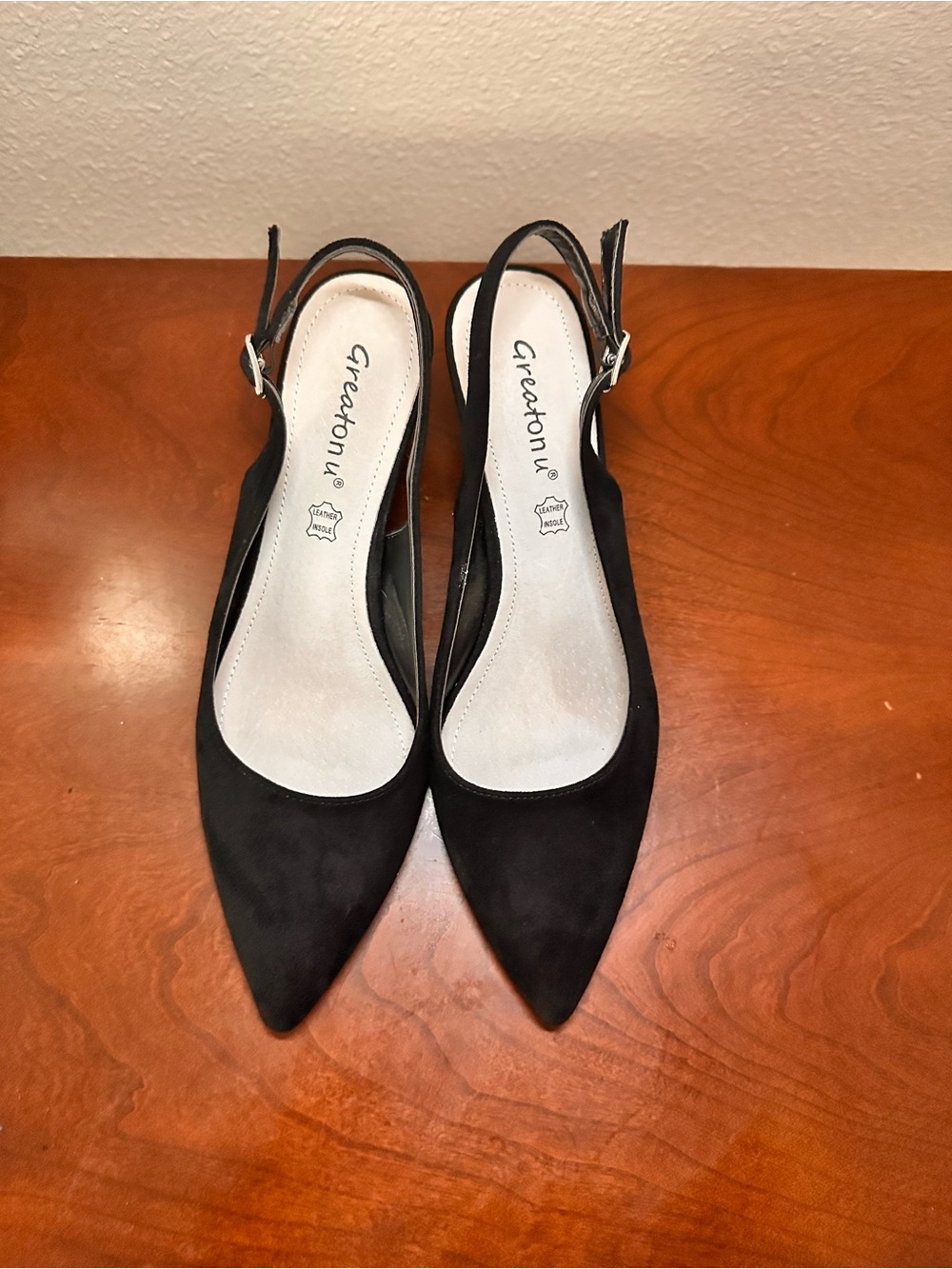 Greatonu women’s kitten heels Size 9 Leather insole